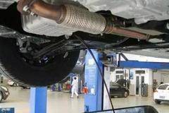 机油为什么使用一段时间就会变黑 是不是不能用了？