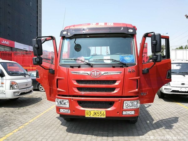 恭喜王女士喜提龙V载货车!!!!!