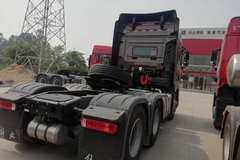 新车到店，JH6 550马力6X4牵引车现车已到欢迎选购！