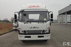 2.2米宽驾驶室轻卡 骏铃V8受热捧