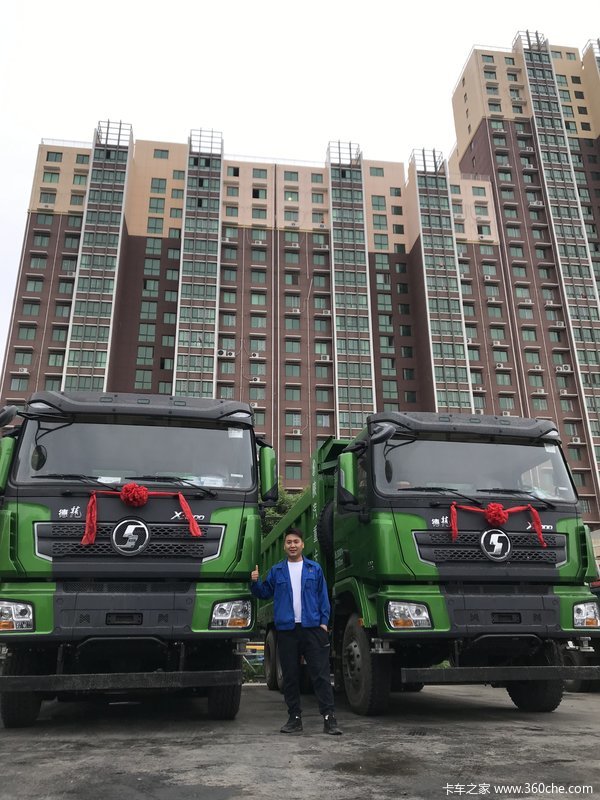 恭喜王总 喜提德龙X3000自卸车