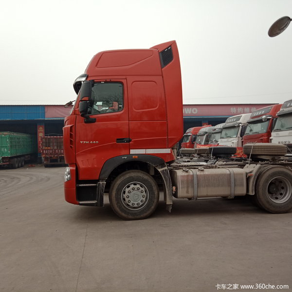 �Ż�2�� HOWO T7H 440ǣ�������ȴ�����
