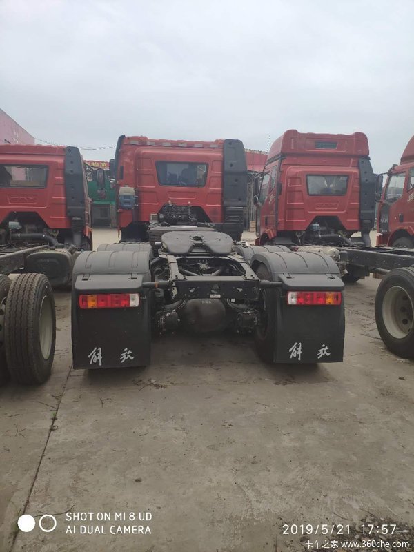 解放J6P牵引车限时促销中 优惠0.2万