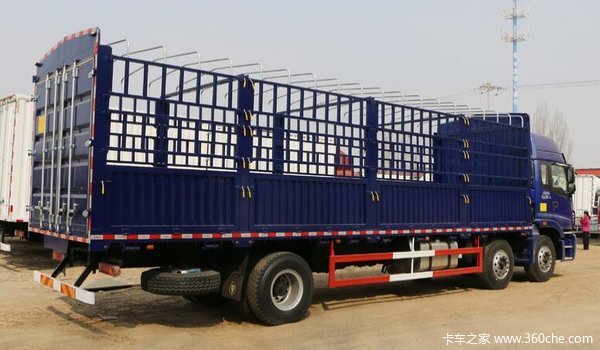 欧曼ETX9.6米高栏货车低价大促销