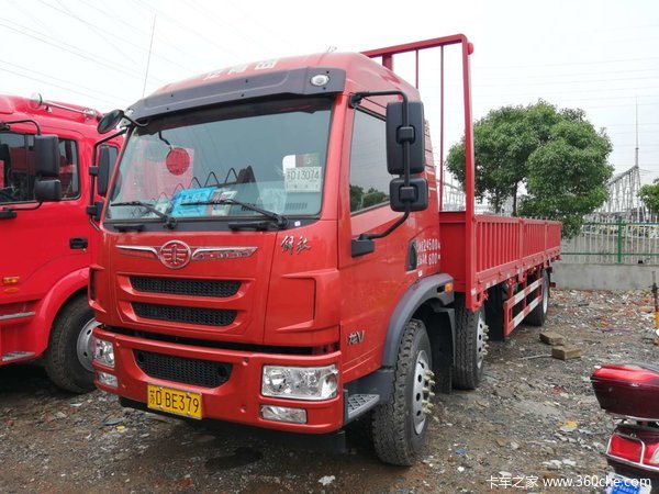 恭喜孙老板喜提龙v7米7载货车