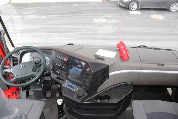 �Ϻ�����������۷������޹�˾