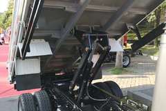 大运小卡自卸车，地下室载货利器。车身2.05米高