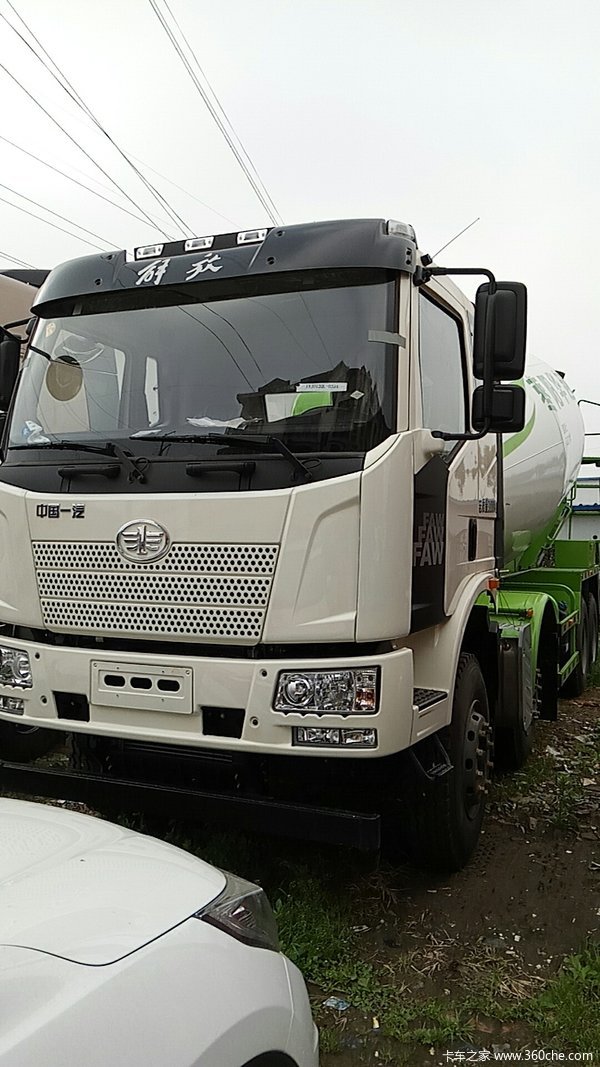 一汽解放 j6l 320马力 8*4轻量化混泥土搅拌车,火爆促销