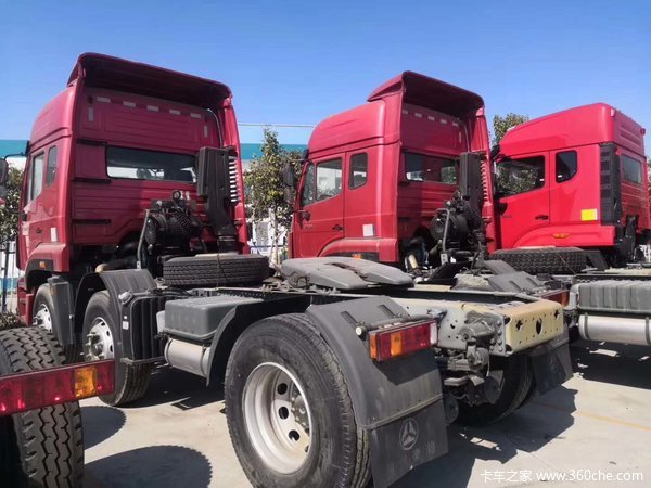 特价双转向豪瀚牵引车,最后十台,特价促销!