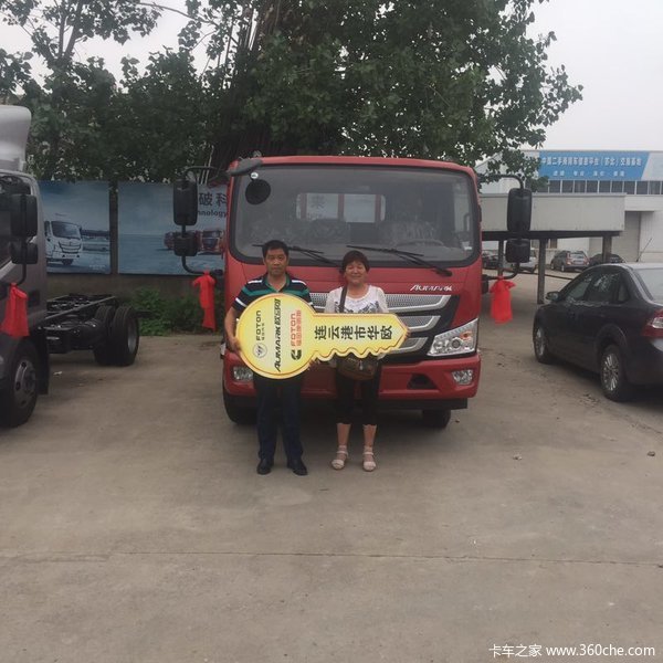 恭喜张亿年 喜提欧马可S3载货车