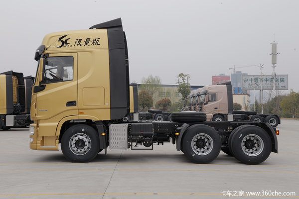 50���������涫������KX��ZF-AMT��,7��1�������У�