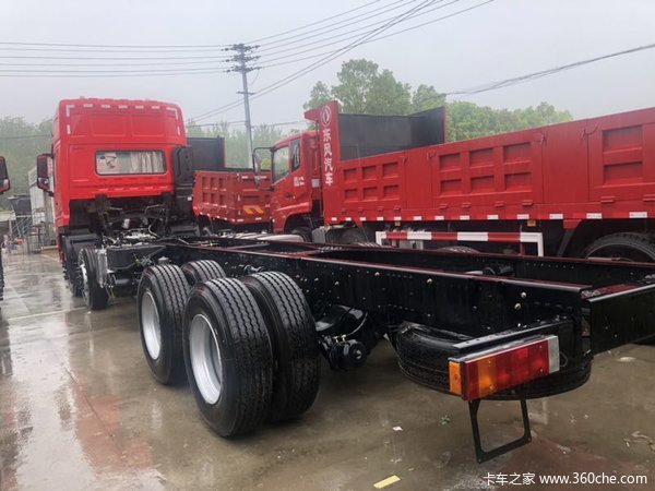 直降1万 且免息东风前四后八9.6米载货车火热大酬宾 中