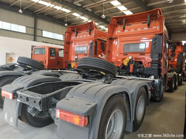 460马力JH6凸地板,你拉砂石料的首选