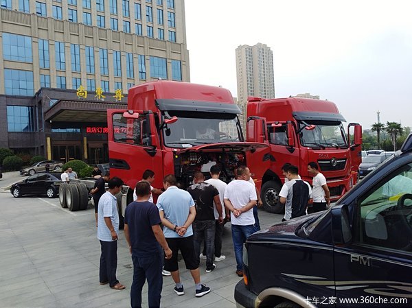 长途干线标杆天龙KL560及天锦KR新品推介会