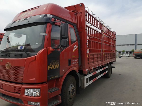 解放J6L载货车限时促销中 国三车置换补贴优惠0.3万