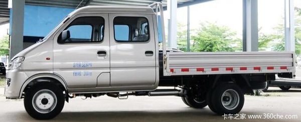 新豹载货车限时促销中 优惠0.2万