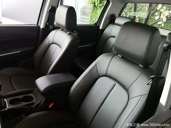 购域虎3皮卡 享高达0.6万优惠