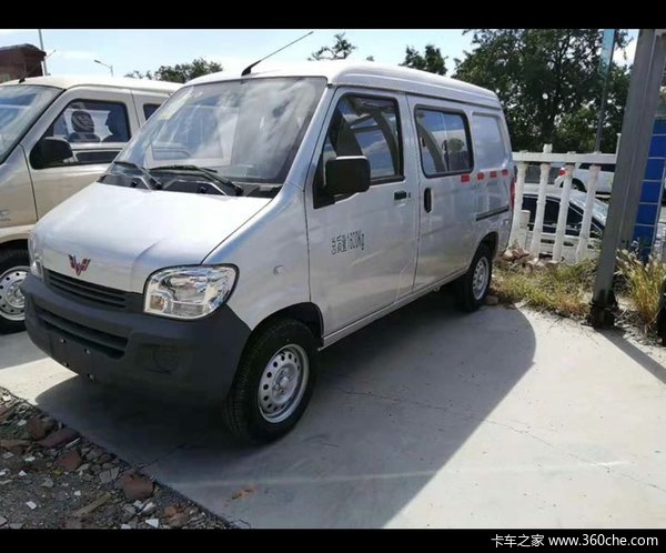 五菱封闭货车 现车欲购从速 优惠3200元