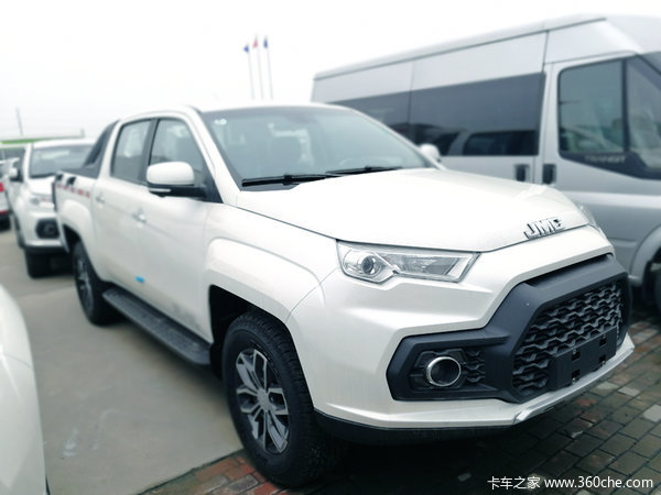江铃域虎7大皮卡给您带来尊贵舒适的驾驶感受