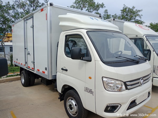 最新版小卡之星1柴油485发动机新车到店