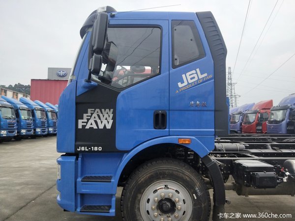 一汽解放 J6L 中卡 大柴 180马力载货车