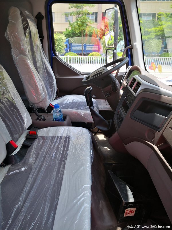 金秋九月乘龙轻卡迎国庆万元钜惠大酬宾不容错过