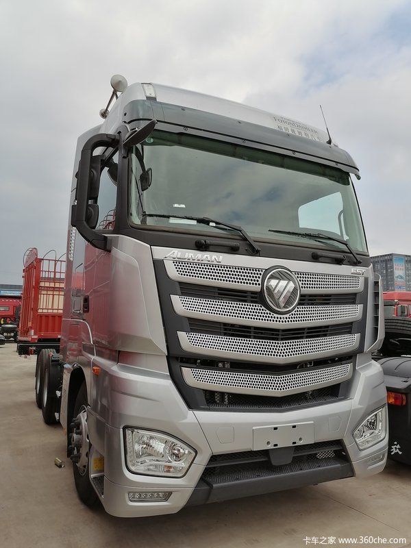 重庆翼万欧曼est510马力牵引车秋季大促销