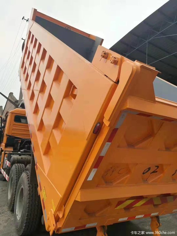 德龙F3000非公路矿山之王380马力 中集大箱