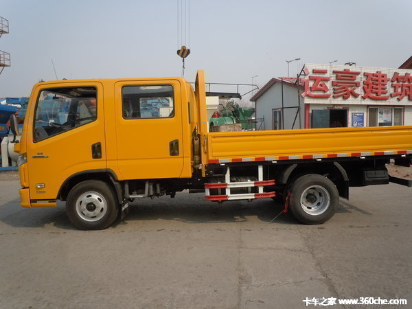 上汽跃进超越c300双排工程黄火热促销中