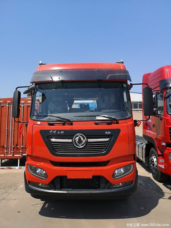 天锦高顶双卧KR81-230马力新车到店