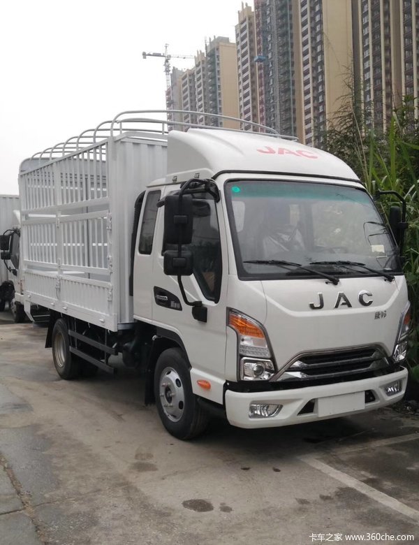 城配钢铁侠宽体康铃j6云内动力d25tcie1143匹马力