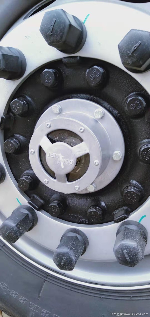 新车到店 东风天龙KL牵引车仅需37万元