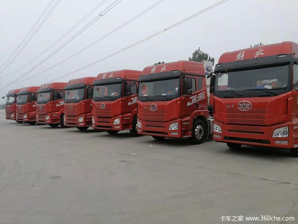 解放卡车，挣钱机器---恭喜刘老板喜提JH6牵引车一台！