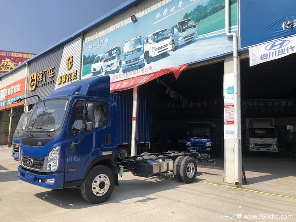 四川现代 泓图300 130马力 4.18米单排厢式轻卡(cnj5041xxyzdb33v)8.