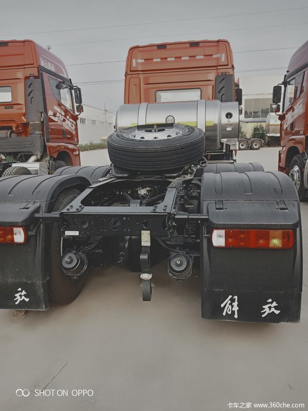JH6 460马力 天然气 牵引车 