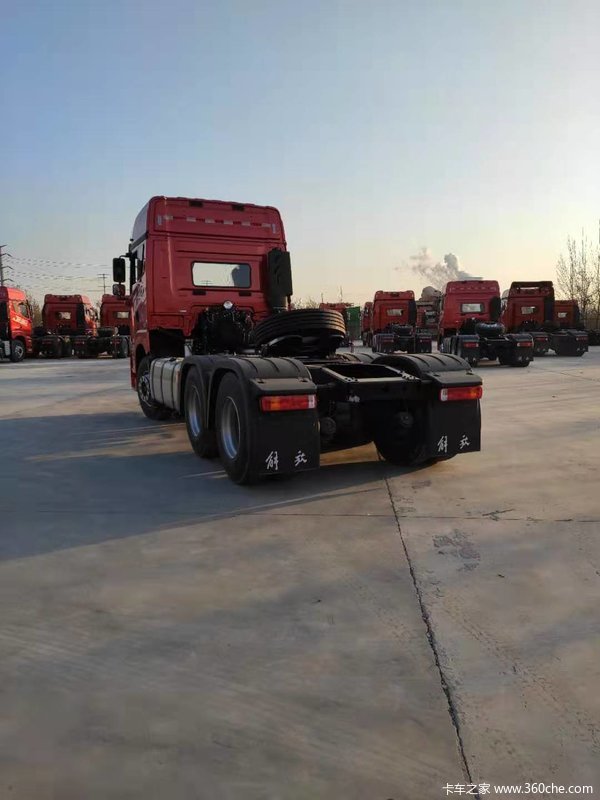 恭喜滨州市环运物流有限公司 喜提解放JH6牵引车