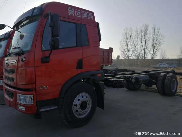 年底冲刺，龙V载货已到院，欢迎进店垂询！