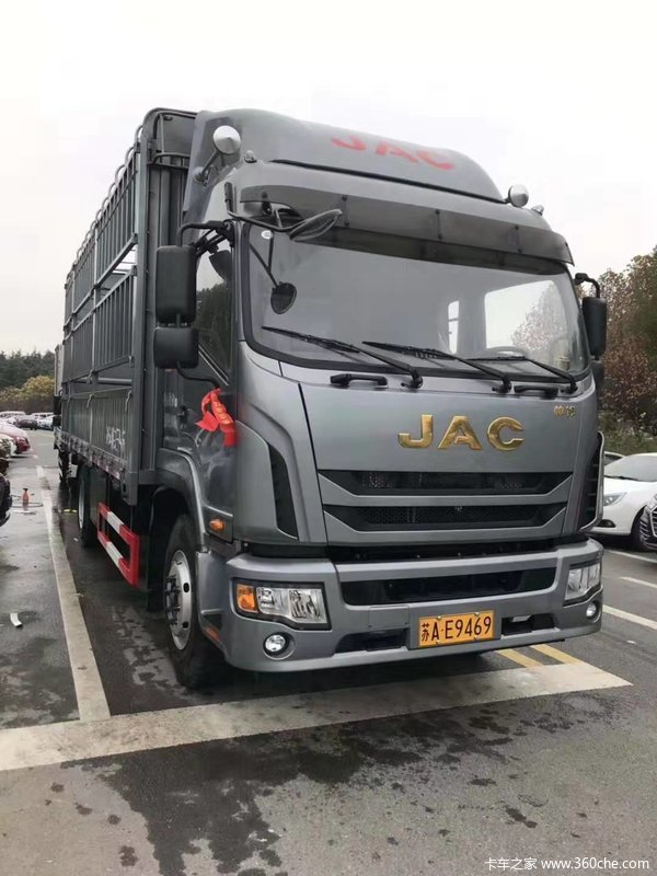 恭喜王老板 喜提帅铃q9载货车1辆(女司机)