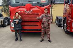 恭喜葛老板喜提爱车JH6 460马力牵引车