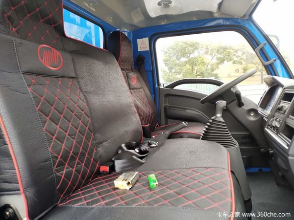 上海航如跃进宽体X500优惠0.68万送装潢礼包