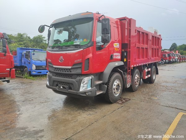 3万 新乘龙m3自卸车火热促销中