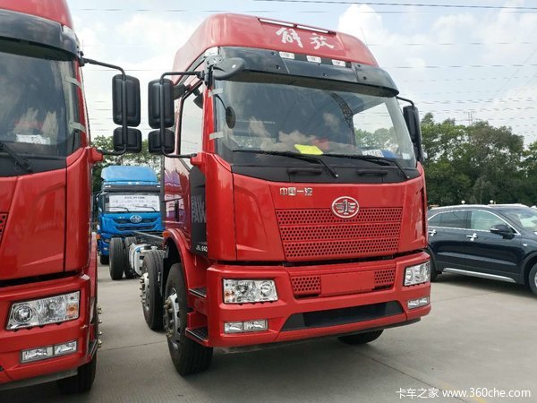 钜惠28000元:J6L高顶9.5米6缸240马6x2质惠版载货