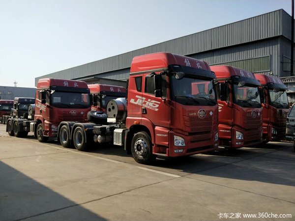 青汽解放jh6lng潍柴460马力64牵引车新车到店