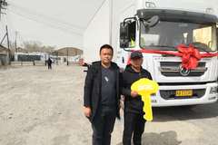 1台多利卡D12单桥厢货车成功交付客户