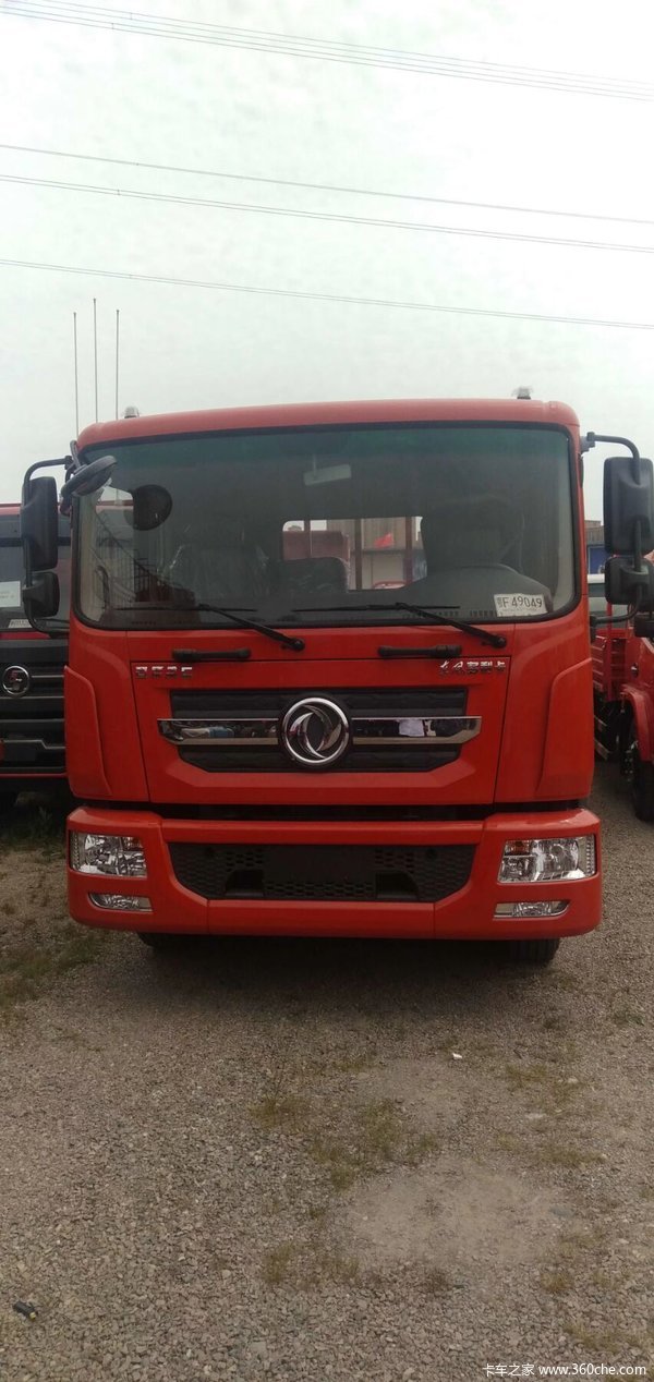 东风多利卡d9-6.2米,6.8米平板载货车到货