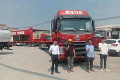 喜报：恭喜李先生金日喜提乘龙H5牵引车