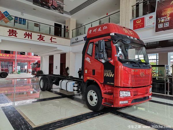 42载货j6l领航版220马力厢长68米现车仅售153万