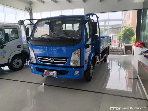 上海航如跃进115马力栏板卡车优惠0.6万送脚垫座套