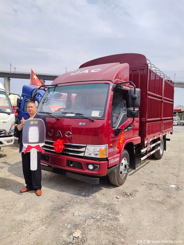 恭喜谢老板 喜提一台江淮康铃H6载货车