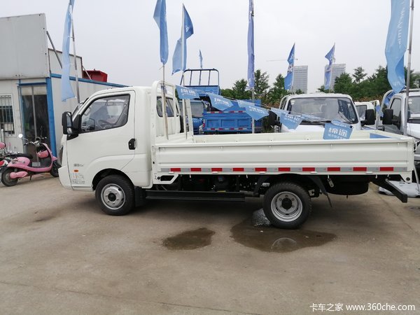 嘉兴汽车商贸园GDP_嘉兴环球商贸中心(2)